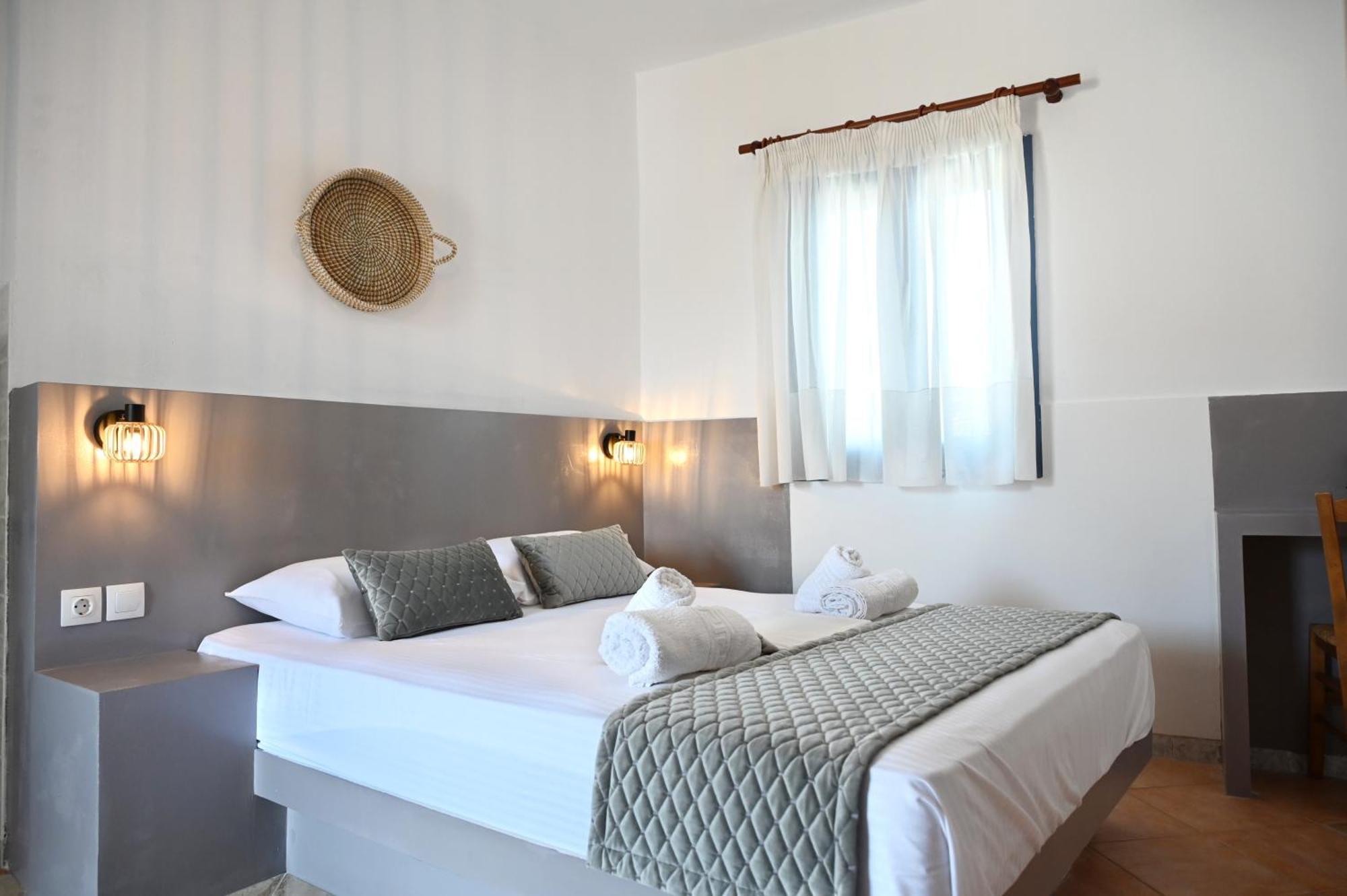 Oneiro Rooms Kythnos Kanala Zewnętrze zdjęcie